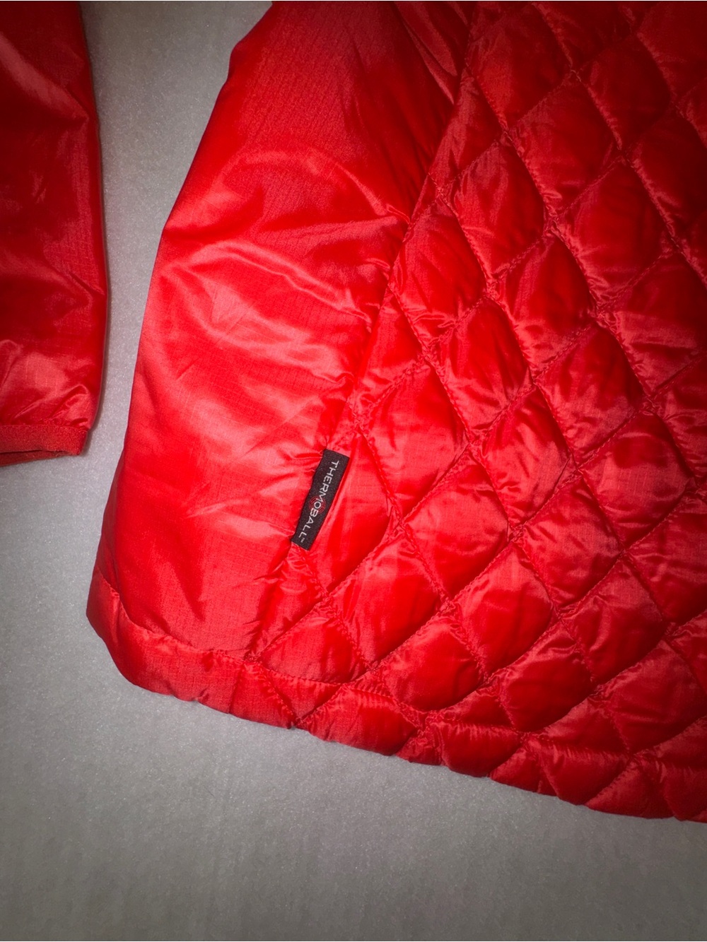 The North Face thermoball Red Quilted Puffer Jacket - Picture 2 of 5